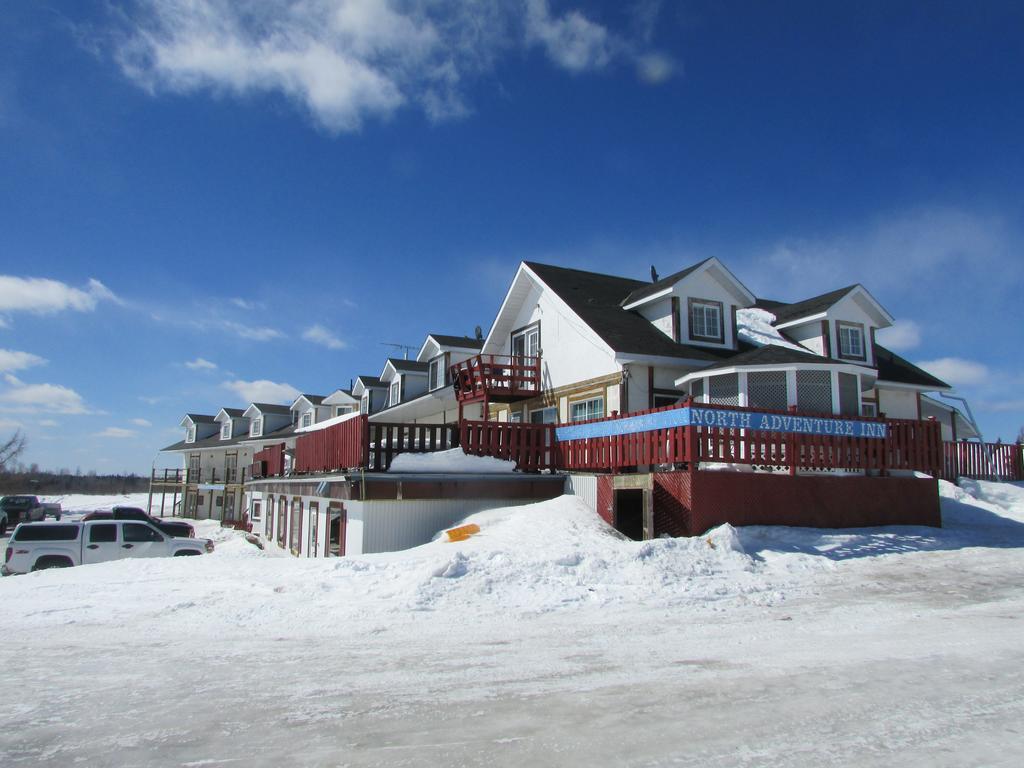 North Adventure Inn Cochrane Exterior foto